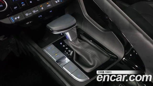 Hyundai AVANTE Новый Avante (CN7) — Фото автомобиля 9