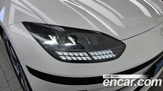 Hyundai Ioniq 6 — Фото автомобиля 22