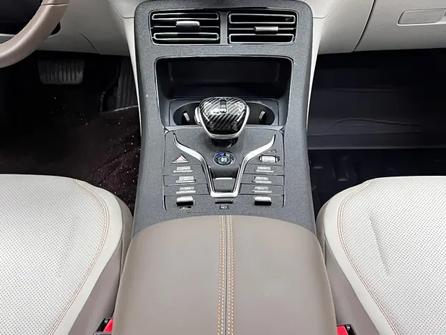 BYD Qin PLUS — Фото автомобиля 22