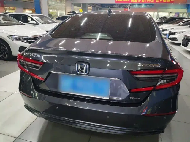 Honda Accord — Фото автомобиля 5