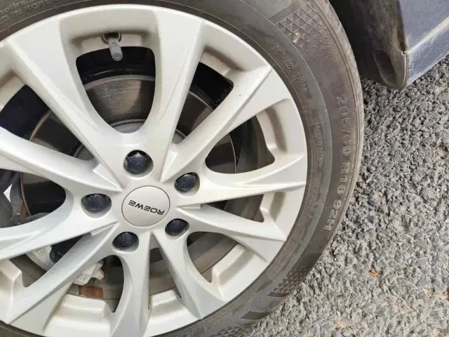 Roewe i5 — Фото автомобиля 7