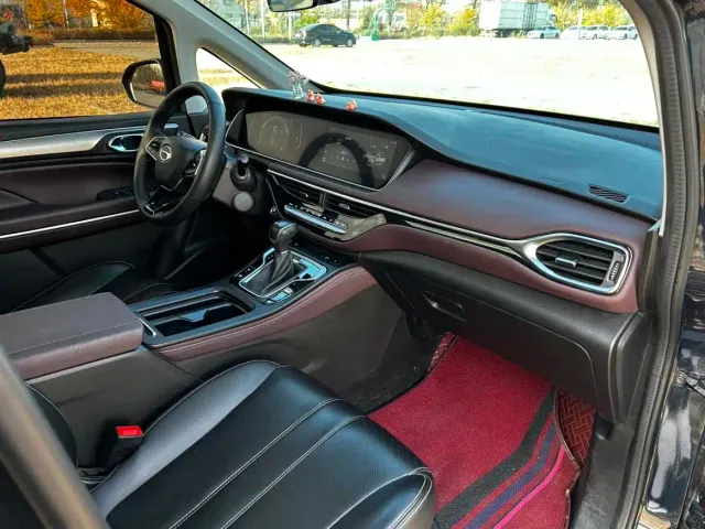 GAC Trumpchi M6 — Фото автомобиля 16