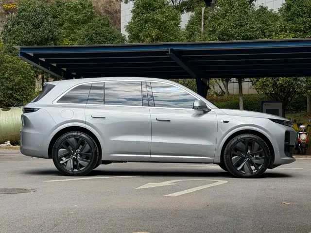 Li Auto L6 — Фото автомобиля 4