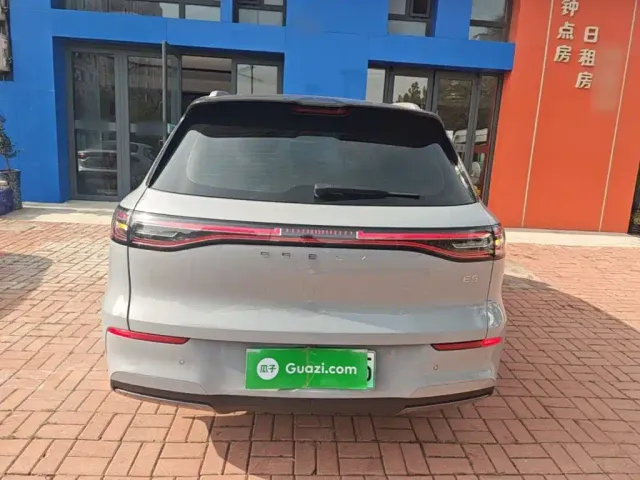 Geely Galaxy E5 — Фото автомобиля 5