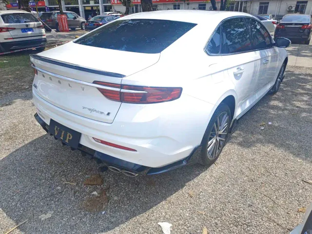 Geely Xingrui — Фото автомобиля 12