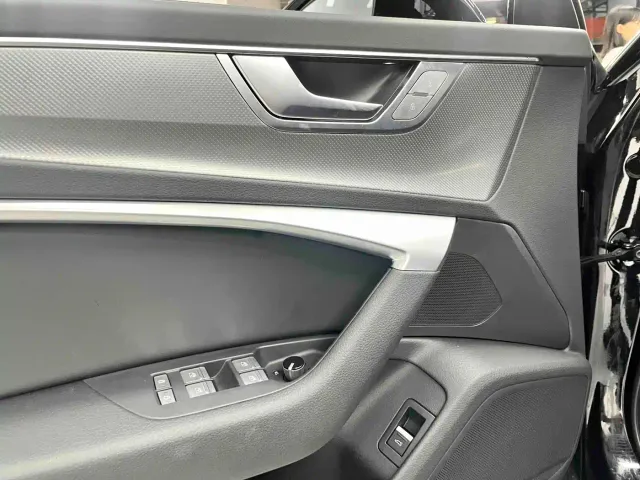 Audi A6L — Фото автомобиля 12