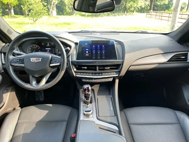 Cadillac CT5 — Фото автомобиля 12