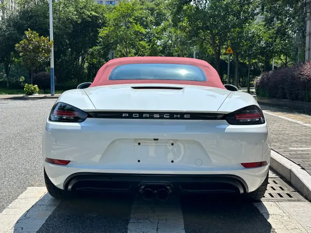 Porsche 718 — Фото автомобиля 14
