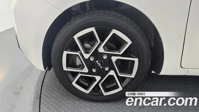 Kia RAY Новый Kia Ray Signature — Фото автомобиля 5
