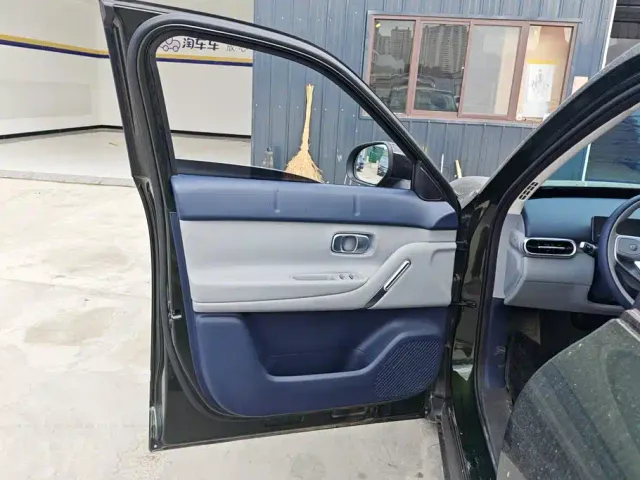 Leapmotor A10 — Фото автомобиля 7
