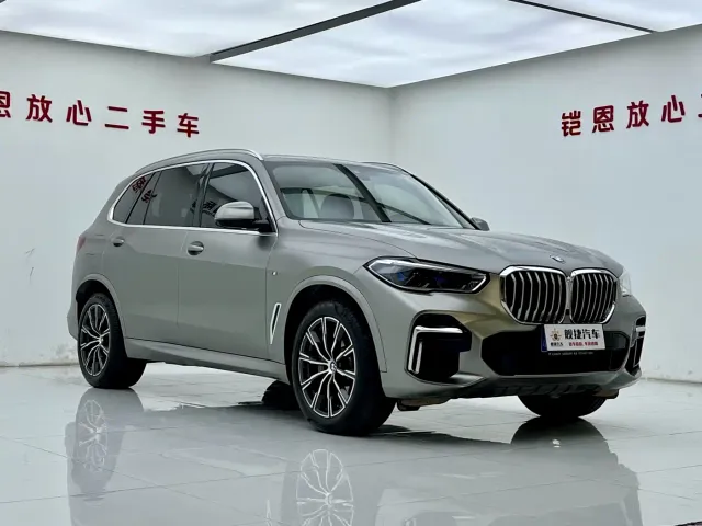 BMW X5 — Фото автомобиля 2
