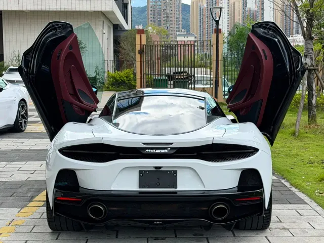 McLaren GT — Фото автомобиля 7