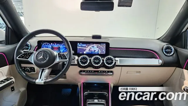 Mercedes-Benz EQB — Фото автомобиля 8