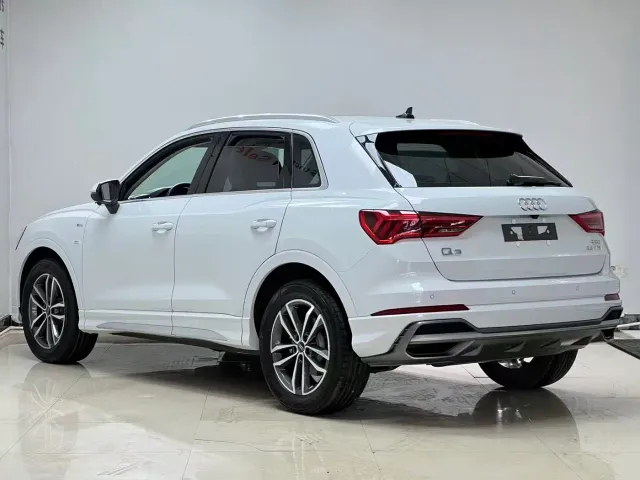 Audi Q3 — Фото автомобиля 4