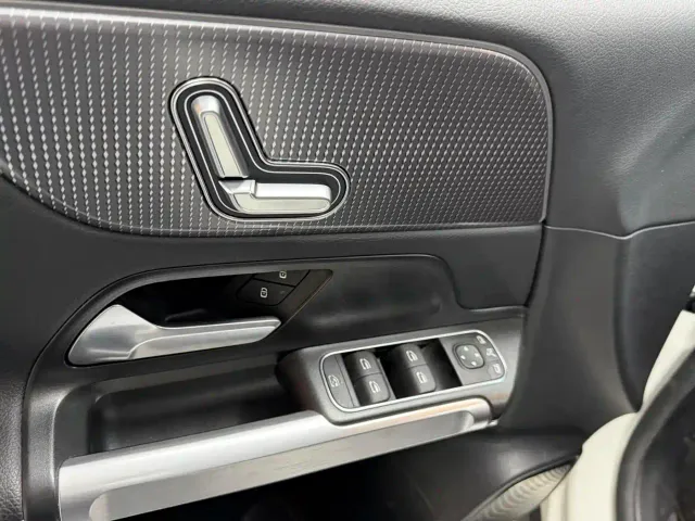 Mercedes-Benz GLB-Class — Фото автомобиля 4