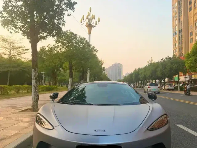 McLaren GT — Фото автомобиля 2