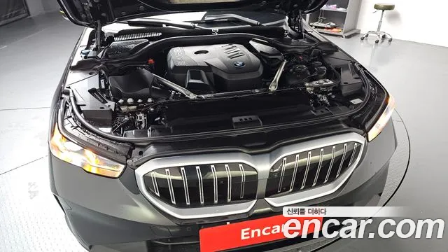 BMW 5-Series 5 серия (G60) — Фото автомобиля 2