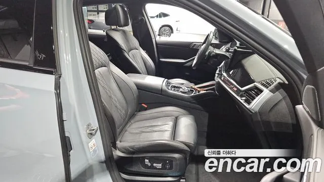 BMW X6 xDrive40i M Sport — Фото автомобиля 10
