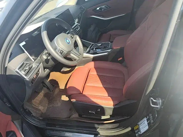 BMW i3 — Фото автомобиля 14