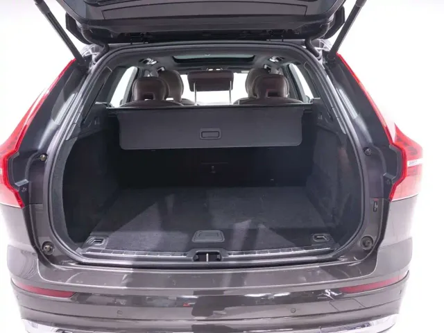 Volvo XC60 — Фото автомобиля 23