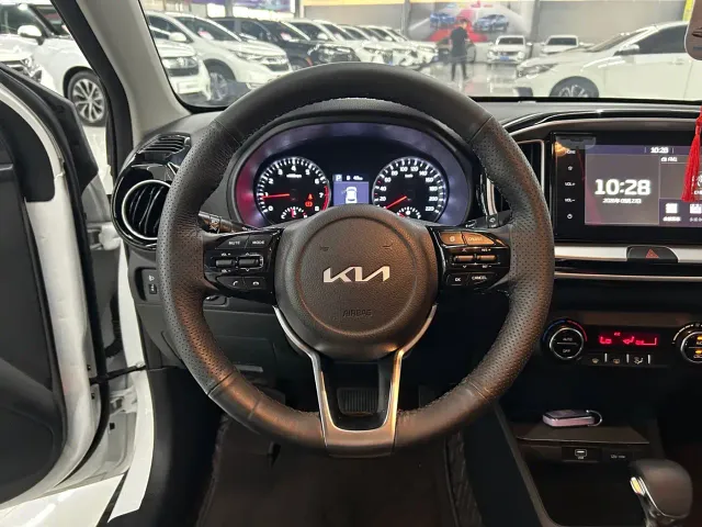 Kia KX1 — Фото автомобиля 7
