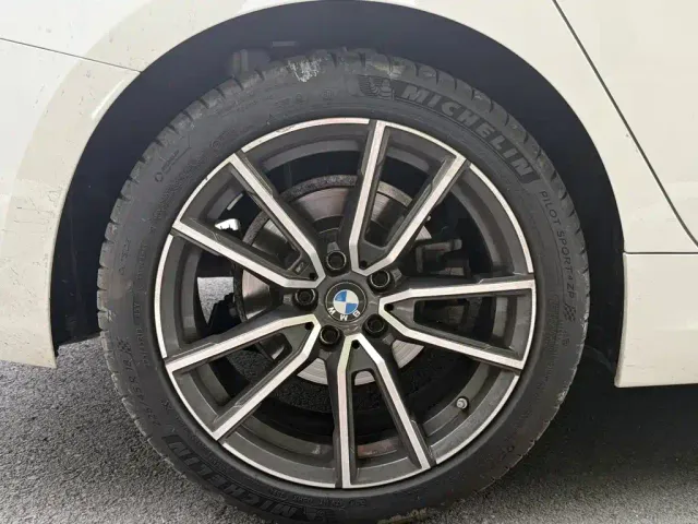 BMW 3 Series — Фото автомобиля 6