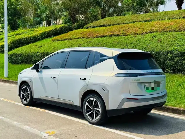 GAC Aion Y — Фото автомобиля 6