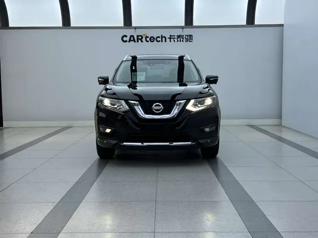 Nissan X-Trail — Фото автомобиля 2
