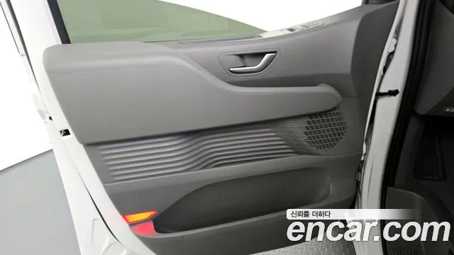Hyundai Staria — Фото автомобиля 14