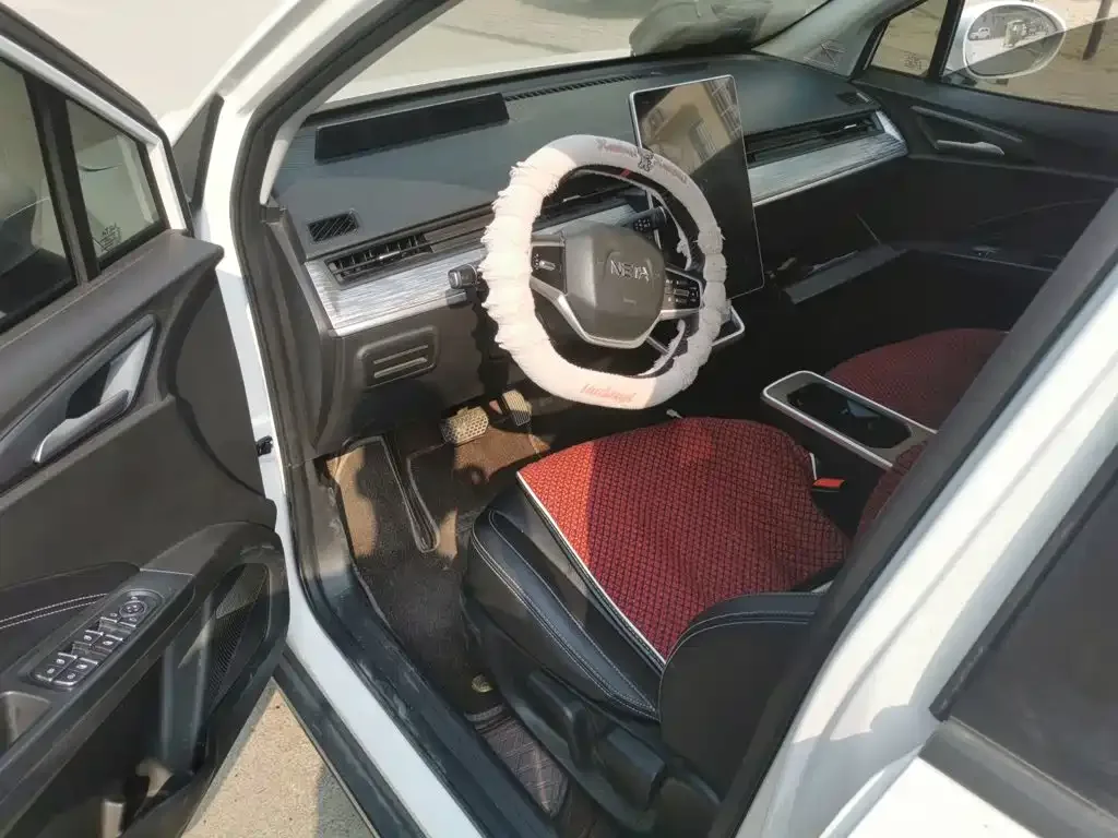 Nezha Auto Nezha V 2022 Trend 400 Lite — Фото автомобиля 17