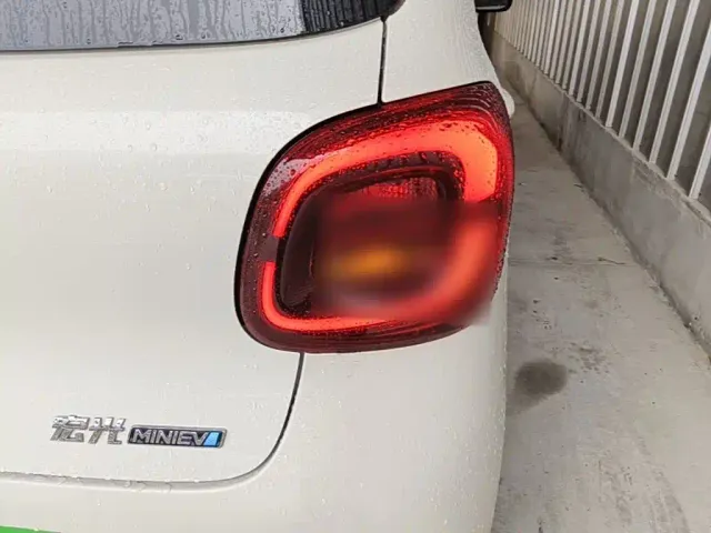 Wuling Hongguang Mini EV — Фото автомобиля 7