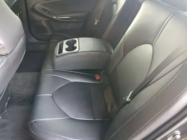 Toyota Avalon 2019 2.0L Progressive Edition (China VI) — Фото автомобиля 16