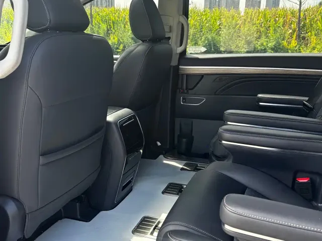 GAC Trumpchi M8 — Фото автомобиля 9