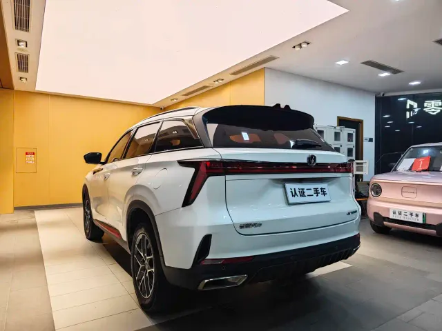 Changan CS75 Plus — Фото автомобиля 25