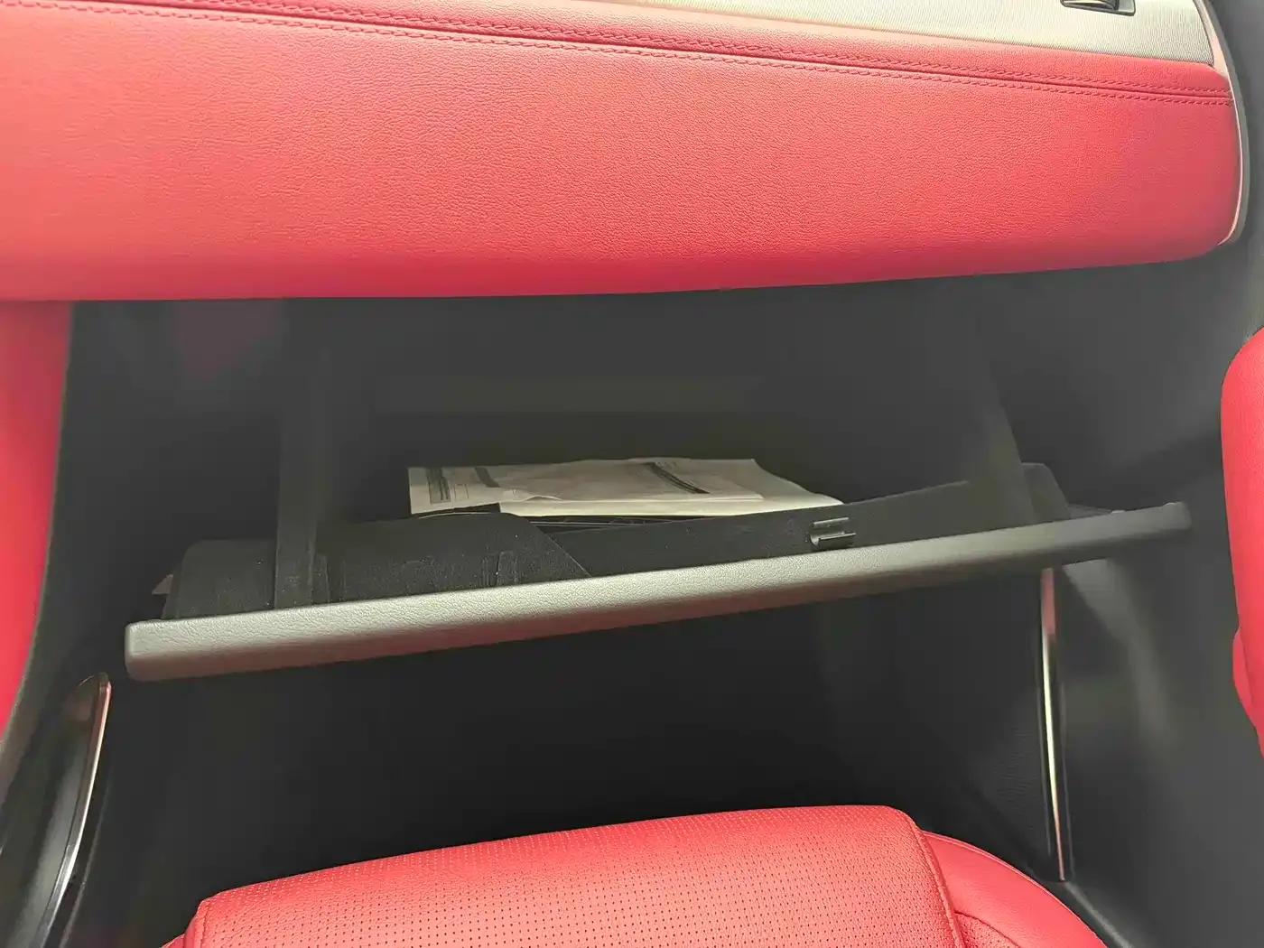 Jaguar Jaguar F-PACE 2024 P250 R-Dynamic SE — Фото автомобиля 16
