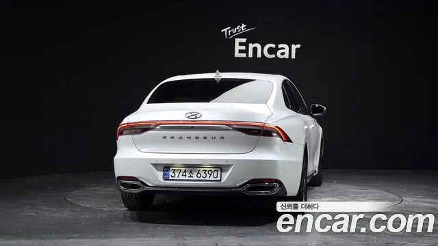 Hyundai Grandeur — Фото автомобиля 4