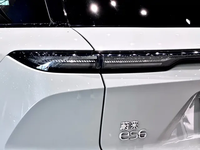 Nio ES6 — Фото автомобиля 6