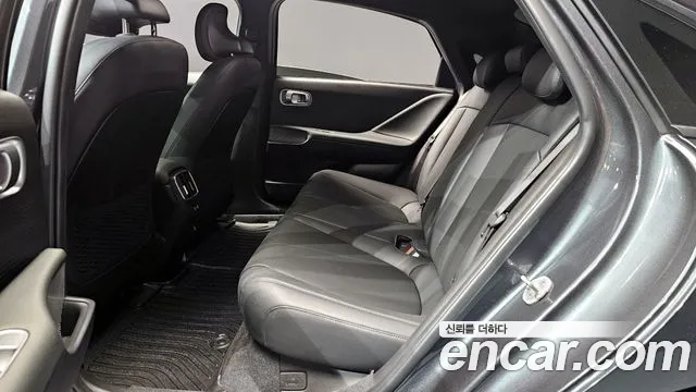 Hyundai Ioniq 6 — Фото автомобиля 12