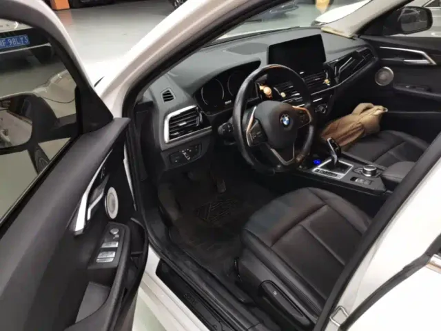 BMW 1 Series — Фото автомобиля 15