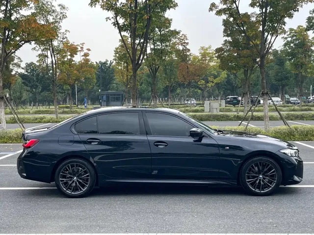 BMW 3 Series — Фото автомобиля 4
