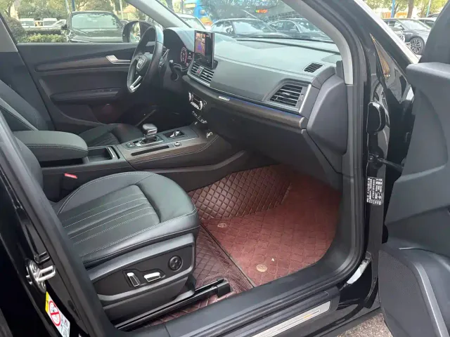 Audi Q5L — Фото автомобиля 17