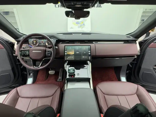 Land Rover Range Rover Sport — Фото автомобиля 11
