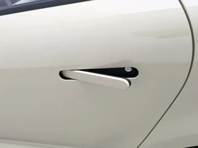 Changan Lumin — Фото автомобиля 18