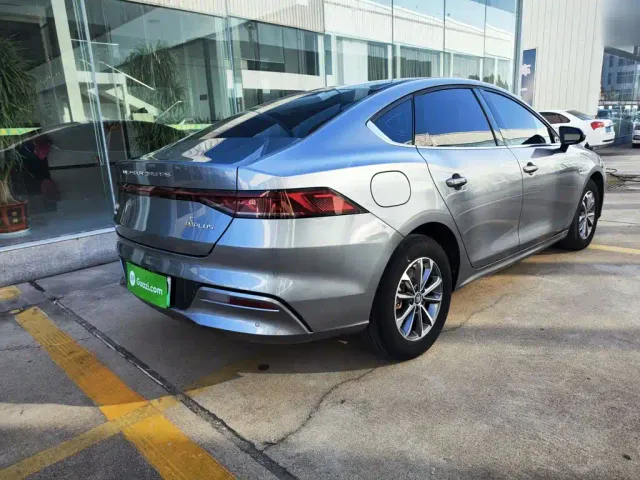 BYD Qin PLUS — Фото автомобиля 6