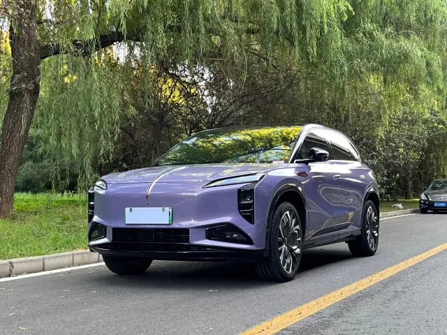 Фотография автомобиля — Hongqi Tian Gong 08