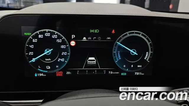 Kia Niro Niro (New) — Фото автомобиля 8