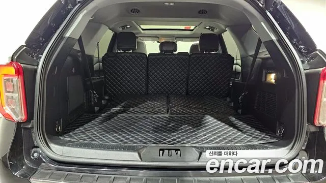 Ford Explorer Generation 6 — Фото автомобиля 18