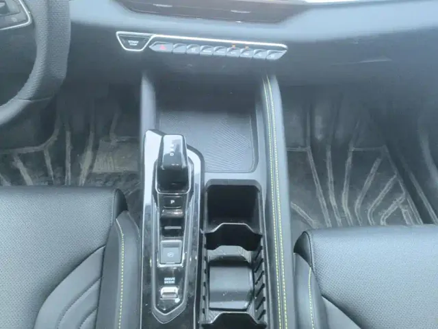 Geely Binyue — Фото автомобиля 16