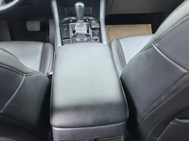 Mazda Axela — Фото автомобиля 15