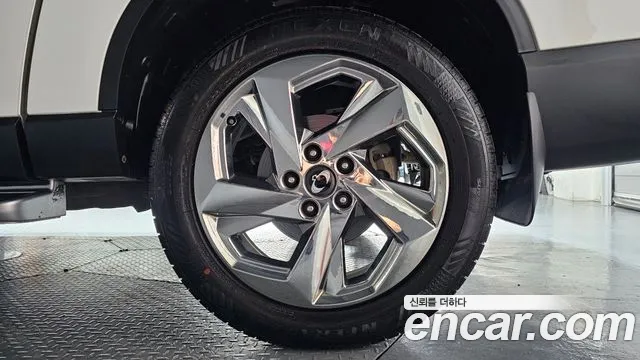 KG_Mobility_Ssangyong Rexton Новый Rexton Sport Khan Дизель 2.2 4WD — Фото автомобиля 17